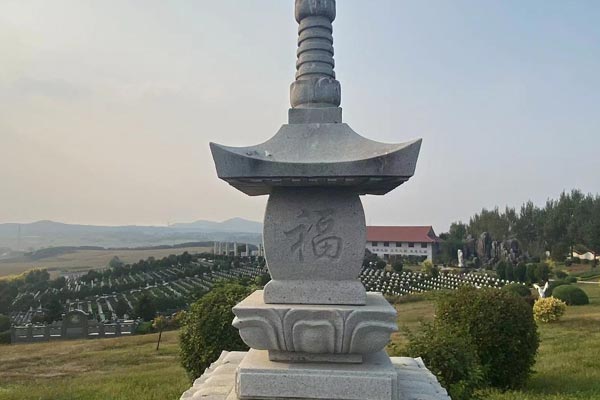 沈阳棋盘山墓地价格查询青山墓园，以自然景观和人文景观相结合的陵园！