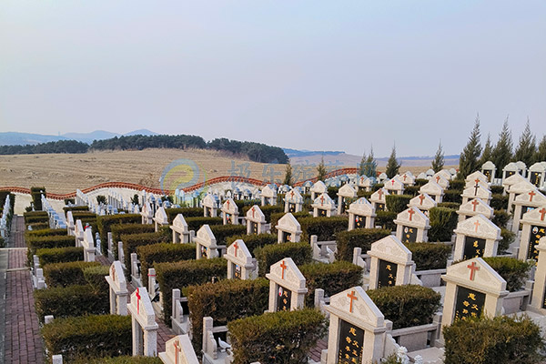 沈阳墓地在山上好还是在山脚下好？选址优劣与实际建议